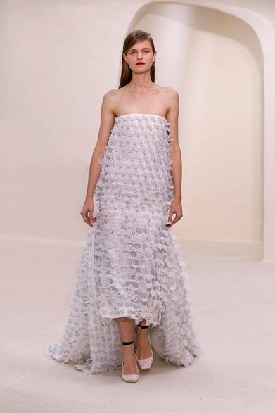 <strong>CHRISTIAN DIOR