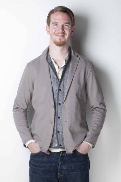 Jacket Cardigan 1万6000円、Button Vest 1万4000円、Henley Neck Themal 1万3300円