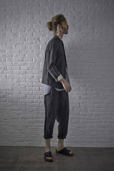 Jacket 4万3000円、Shirt 1万8000円、Pants 2万5000円