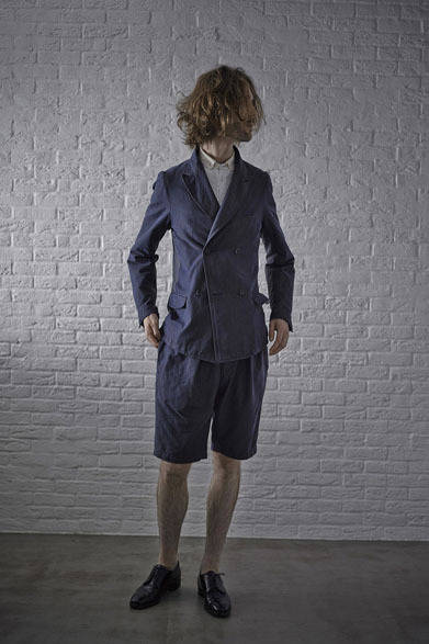 Jacket 4万5000円、Shirt 1万8000円、Pants 2万2000円