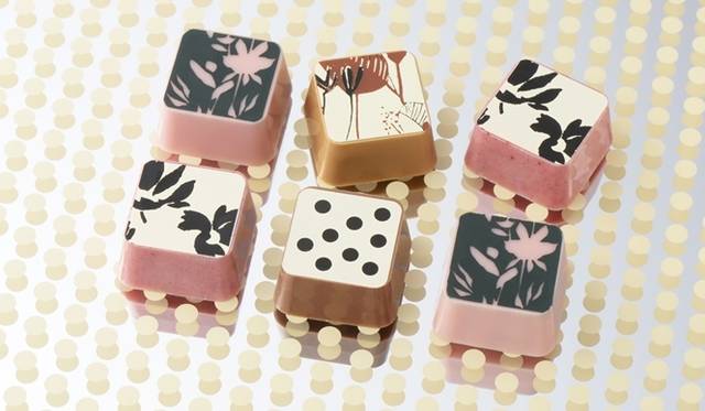 <strong>MARNI｜バレンタイン限定チョコレートが登場</strong>　1箱6個入り 1995円　