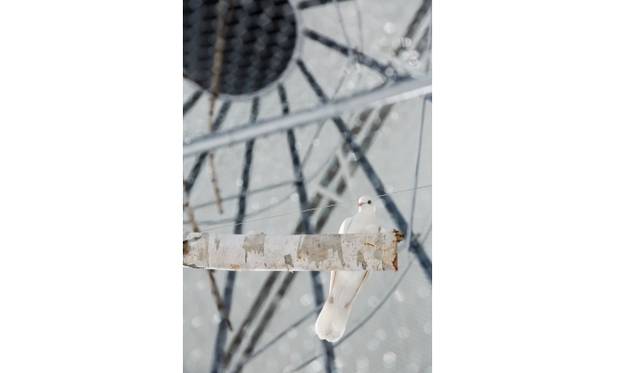 <strong>ART｜『Traces of Disappearance（消失の痕跡）』</strong>　©Louis Vuitton / Jérémie SouteyratCourtesy of Espace Louis Vuitton Tokyo