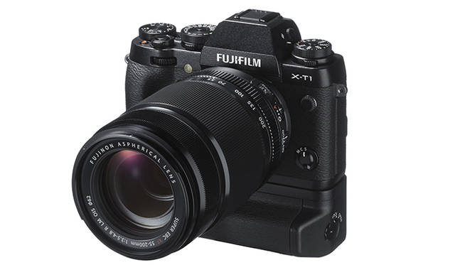 縦位置バッテリーグリップ「VG-XT1」装着時