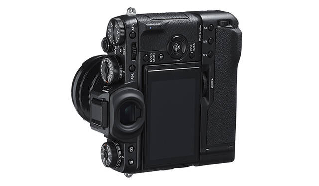 縦位置バッテリーグリップ「VG-XT1」装着時