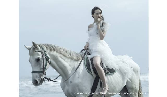 <strong>ART｜9人の写真家による『INFINITY VS～僕らとたった一人のモナ～』</strong>　MOTOYUKI KOBAYASHI