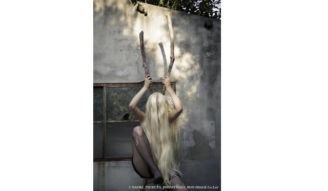 <strong>ART｜9人の写真家による『INFINITY VS～僕らとたった一人のモナ～』</strong>　NAOKI TSURUTA