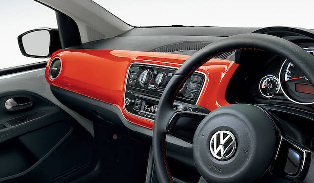 ボディカラー「リフレックスシルバーメタリック」のインテリア