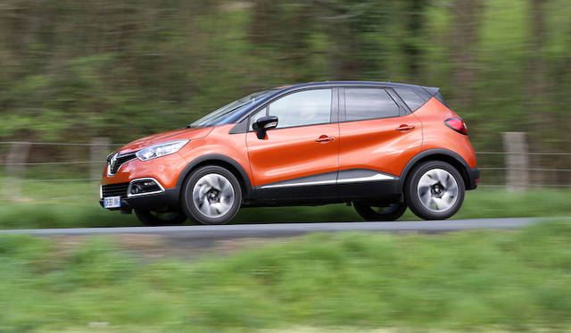 写真は海外仕様車