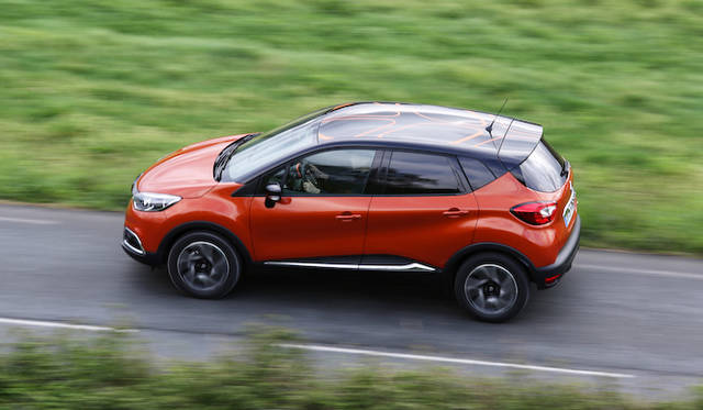 写真は海外仕様車