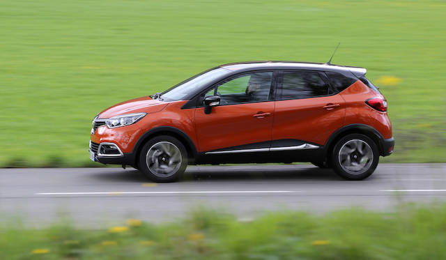 写真は海外仕様車