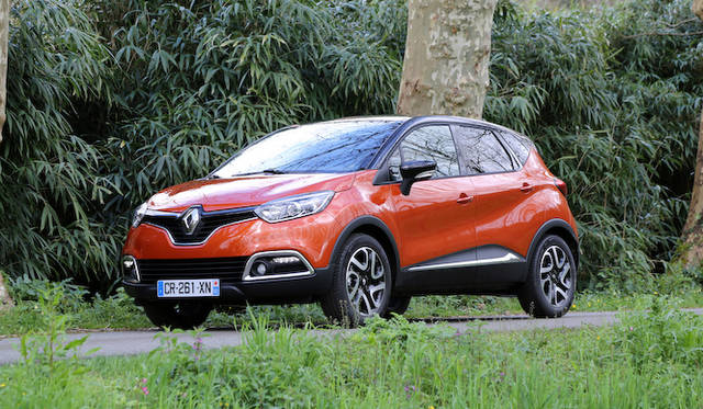 写真は海外仕様車