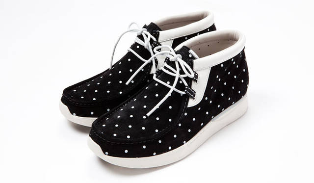 <strong>Heather Grey Wall｜ヘザー グレー ウォール</strong>　「Heather Grey Wall×Clarks」コラボシューズ　TAWYER GREY 1万8900円