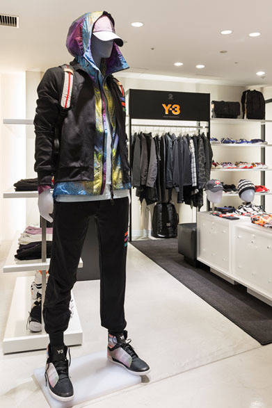 <strong>阪急メンズ東京｜HANKYU MEN’S TOKYO</strong>　4階 インターナショナルクリエイターズ「Y-3（ワイスリー）」