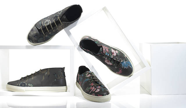 <strong>GUCCI｜グッチ</strong>　今季のキーアイテム、新作スニーカーが登場<br /><br />スニーカー 左から 7万3500円、8万4000円