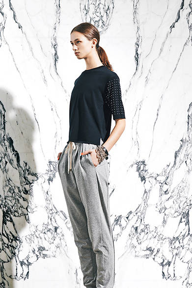 <strong>ASTRAET｜アストラット</strong> 限定ポップアップストアでデビューコレクションを初披露