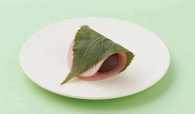 「桜餅」<br />発売期間｜2月25日（火）～3月3日（月）<br />価格｜399円