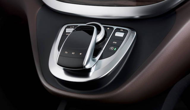 mercedes_benz_v_class_058