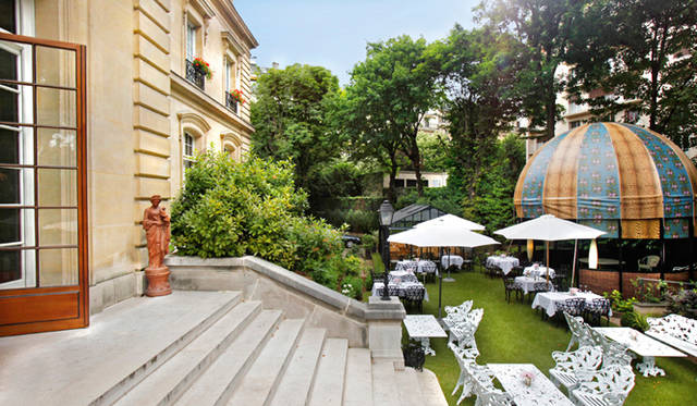 フランス・パリ「The Saint James Paris」