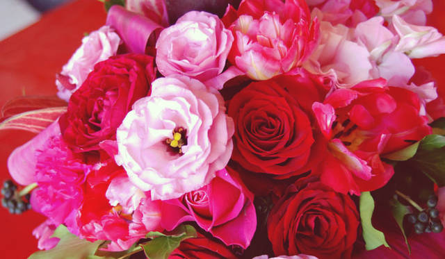 <strong>和気雅美｜FLORALUXE / New York Flower School</strong>　フラワーで気持ちを伝える“フラワーバレンタイン”にぴったりなプリザーブドフラワーギフトをrumorsで新発売