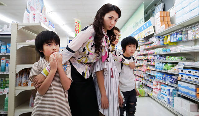 © 2012 NICE RAINBOW／ISHII KATSUHITO