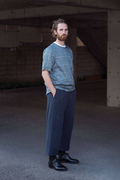 Tシャツ1万8000円、パンツ2万8000円