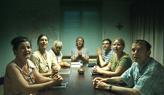 <strong>『パラダイス：神』</strong><br />出演｜マリア・ホーフステッター、ナビル・サレー<br />オーストリア・ドイツ・フランス／2012年／113分／R-15<br />© Vienna2012 | Ulrich Seidl Film Produktion | Tatfilm | Parisienne de Production | ARTE France Cinema