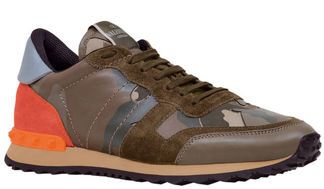 <strong>VALENTINO GARAVANI｜ヴァレンティノ ガラヴァーニ</strong><br />「ロックランナー」スニーカー　8万3790円