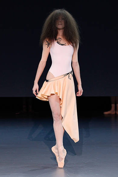 <strong>VIKTOR & ROLF｜ヴィクター&ロルフ</strong>　2014年春夏オートクチュールコレクション