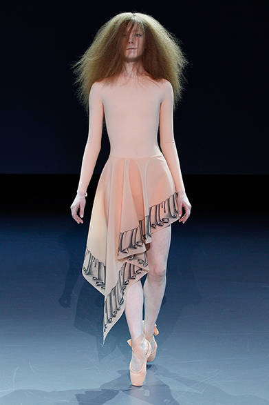 <strong>VIKTOR & ROLF｜ヴィクター&ロルフ</strong>　2014年春夏オートクチュールコレクション