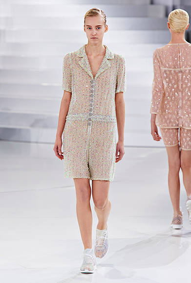 <strong>CHANEL｜シャネル</strong>　2014年春夏オートクチュールコレクション　©CHANEL