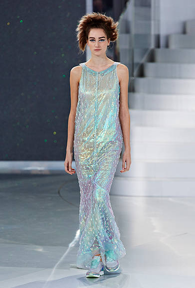 <strong>CHANEL｜シャネル</strong>　2014年春夏オートクチュールコレクション　©CHANEL