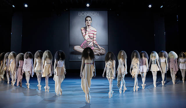 <strong>VIKTOR & ROLF｜ヴィクター&ロルフ</strong>　2014年春夏オートクチュールコレクション