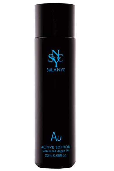 「アクティブ・エディション アンセンティッド」 <br />オーガニック・アルガンオイルに、トコフェロール（ビタミンE）をさらにくわえた、肌に潤いを与える全身美容液<br />成分｜アルガニアスピノサ核油、ビタミンE（トコフェロール）<br />内容量｜20mL　価格｜3800円