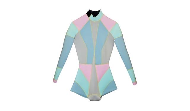 <strong>CYNTHIA ROWLEY｜サーフィン用ウェットスーツが日本に初上陸！</strong>　ピンクマルチカラーブロック　2万8000円（税抜き）