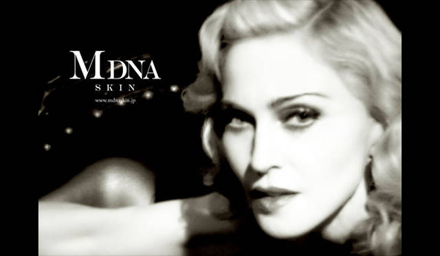 ©2014 BoyToy,Inc. All Rights Reserved.<br>Photograph by Tom Munro<br>©2014 MTG Co.,ltd.