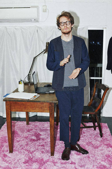 Reversible zip up shirts cardigan 2万4800円、Border zip up jersey 1万500円、Appropriate stitch cropped pants 3万2000円