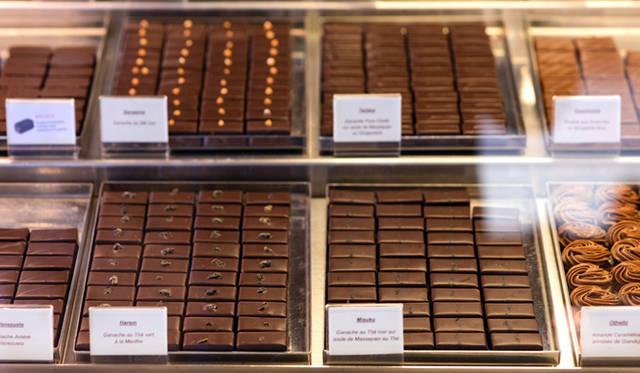 お店では常時40種類以上のショコラが用意されているという