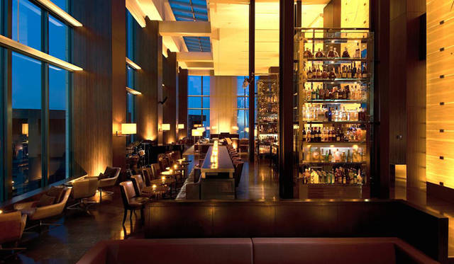 「トゥエンティエイト」。「フランスは伝統を重視する傾向にあります。それがときどき重たく感じることがあるんです。その反動からか、東京に来たときは、伝統から切り離された、快適で美しくて都会的なものを求めてしまう」