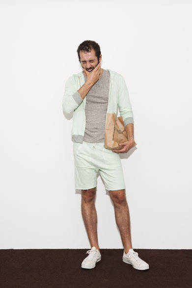 Zip Parker 2万3000円、Foot Ball Tee 9000円、Sweat Shorts 1万5000円（以下すべて税抜価格）