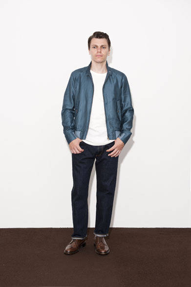 Type G9 Blouson 3万2000円、Crew Neck Pocket 7000円、Denim Jeans“Acer” 2万3000円