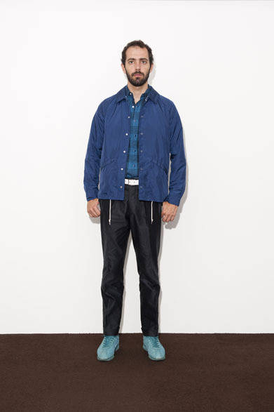 Coach Jacket 2万9000円、L/S Western Shirts 1万8000円、Slacks Pants 2万7000円、Leather Belt 1万2000円