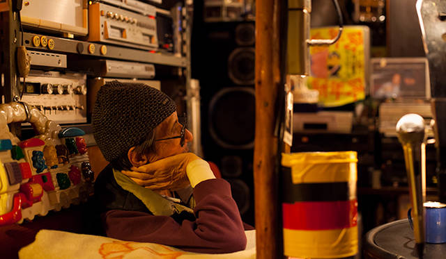 真空管アンプ職人、シーマ音響の重松 勲さん