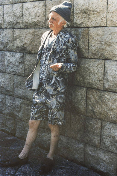 JACKET 3万8000円、VEST 2万2000円、PANTS 2万2000円、KNIT CAP 7000円