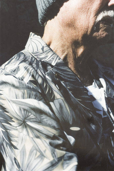 JACKET 3万8000円、VEST 2万2000円、KNIT CAP 7000円