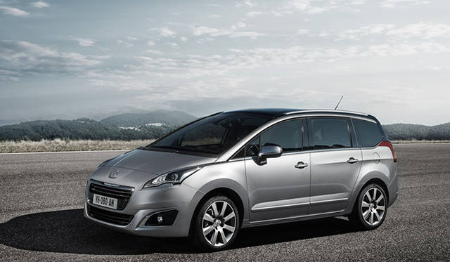 写真は本国仕様（日本仕様は右ハンドル）