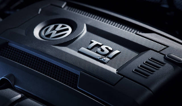 ゴルフRに搭載される2.0リッター直列4気筒TSIエンジンは、最高出力280ps、最大トルク380Nmを発揮する