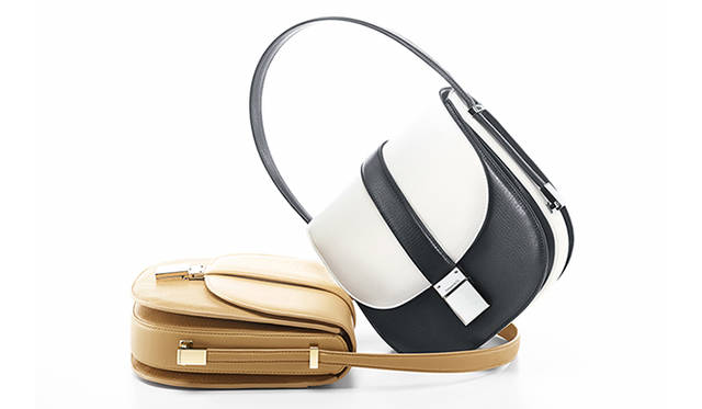 チューリップショルダーバッグ[W22.5×H22.5×D6cm] ともに24万1500円