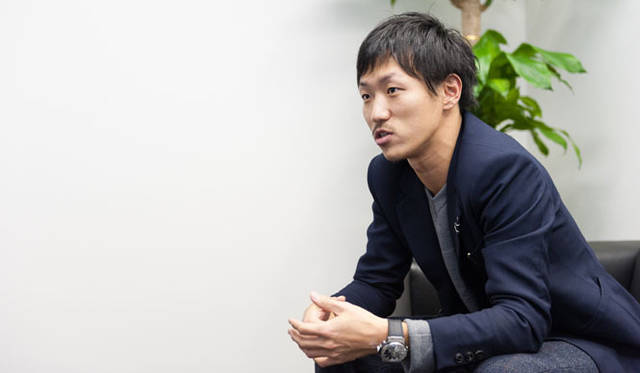 <strong>STUDIOUS｜ステュディオス</strong>　