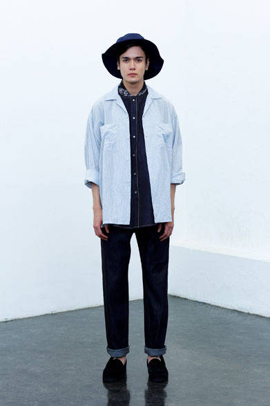 SHIRT 2万3000円、DENIM SHIRT 1万9000円、DENIM PANTS 1万8000円、HAT 7500円、BANDANA 8000円、SHOES（URU×BLOHM）2万8000円