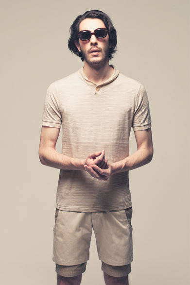 T-SHIRT 1万2000円、SHORT PANTS 1万9800円